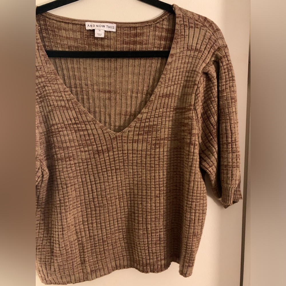 Brown Ribbed V-Neck Blouse - Picture 2 of 6